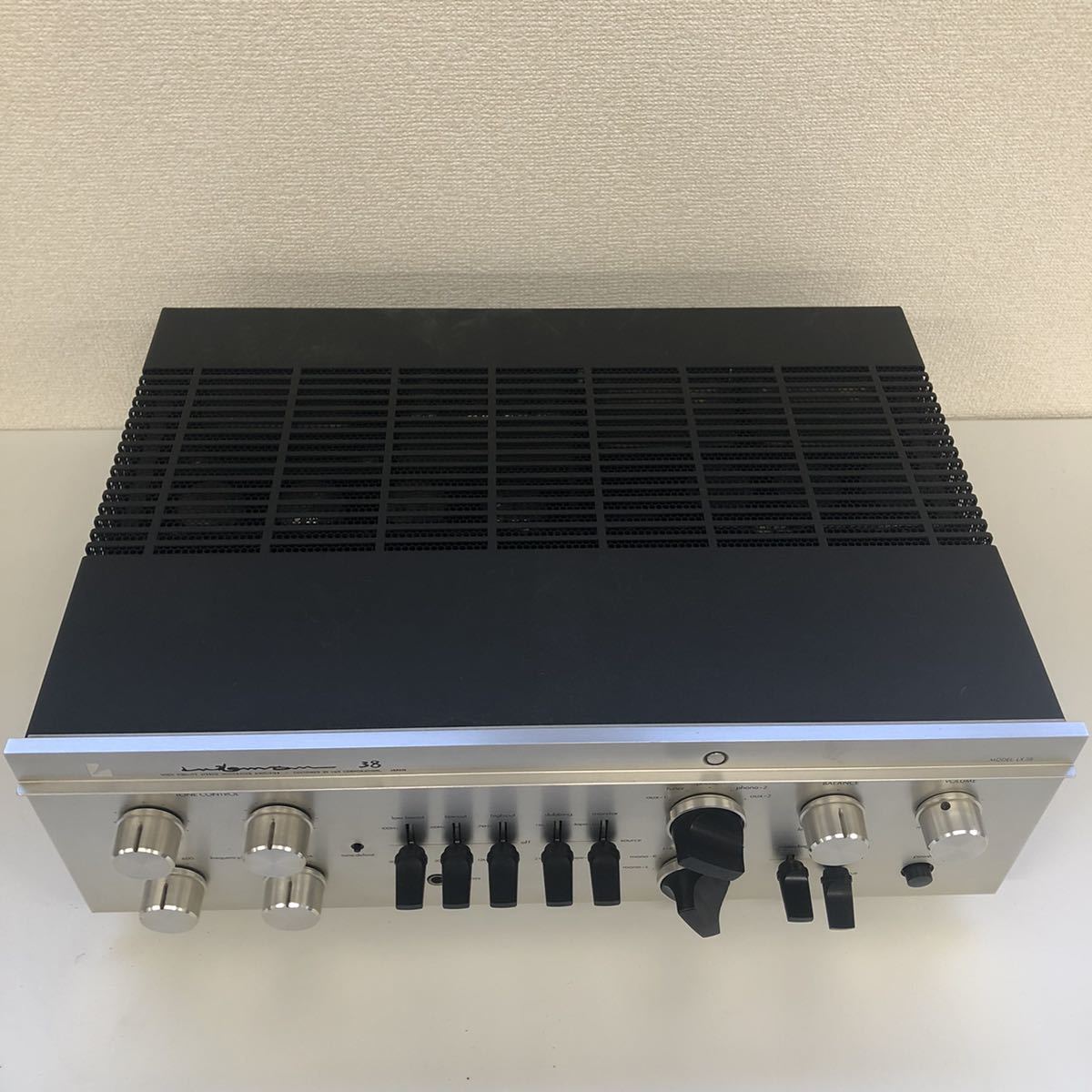 Hd4 sa) Luxman LX38 プリメインアンプ 通電 ジャンク ラックスマン