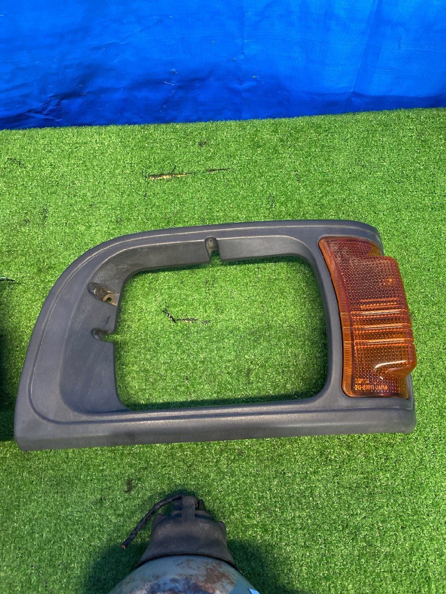 車 ミニキャブ U41T/U42T 純正ヘッドライト 左右セット