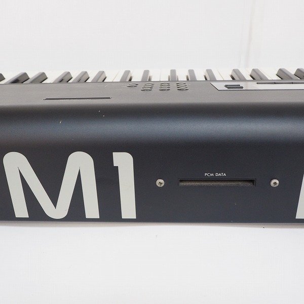 KORG コルグ M1 シンセサイザー ハードケース 電源ケーブル ジャンク M1 KORG コルグ シンセサイザー MUSIC WORKSTATION ミュージックワーク