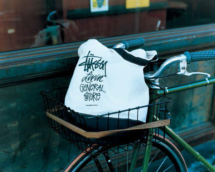 希少廃盤☆STUSSY Livin