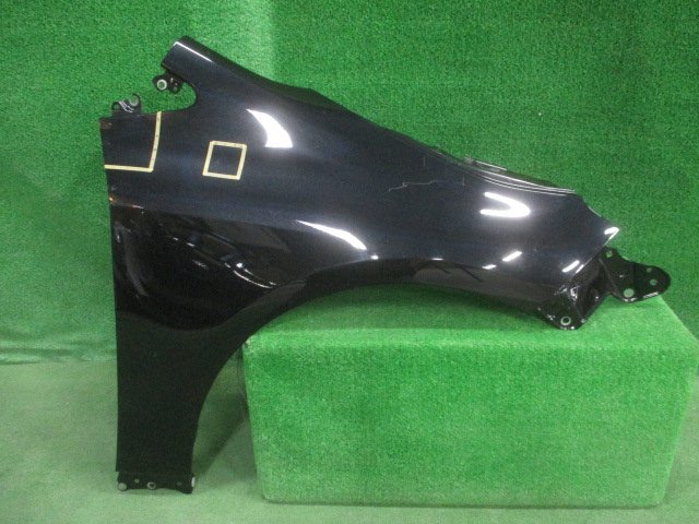トヨタ　カローラ/カローラツーリング　ZRE212/ZWE211/NRE210　右フェンダー　純正　セダン/ワゴン　714787