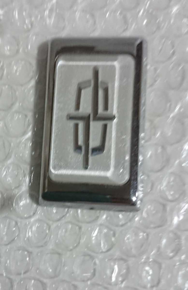 日産 セドリック キーシリンダー カバー エンブレム