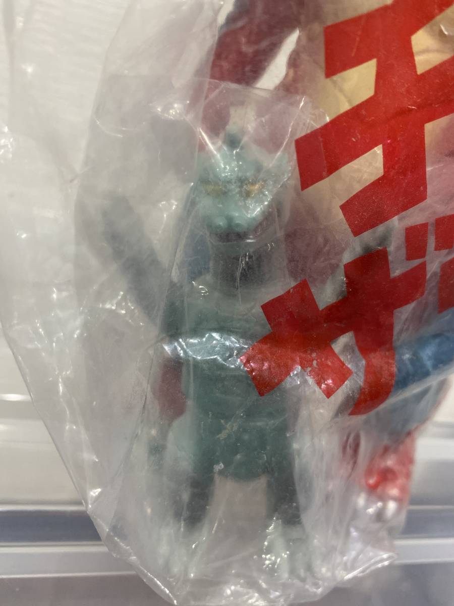 ⑨ M1号 チタノザウルス ミニメカゴジラ付き ソフビ ブルマァクタイプ