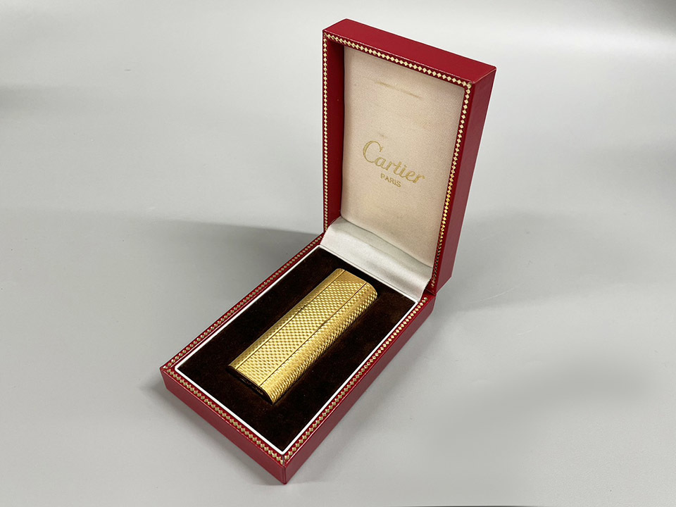 カルティエ Cartier 使用感少な目 着火確認済 ガスライター ゴールドカラー 箱付