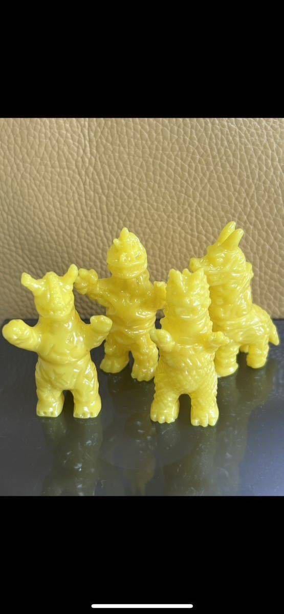 2013年発売 ぶたのはな じゃんけんバトル黄セット「ドドンゴ  