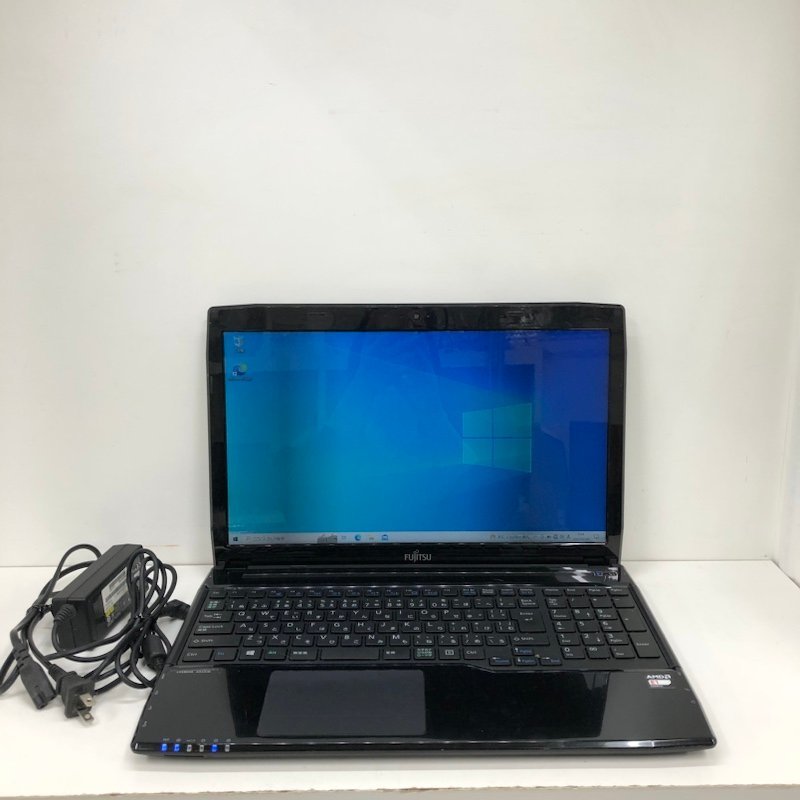 220908SK380144 【ジャンク品】　富士通　FUJITSU FMVA40MBJ　Windows10 Home Redeon HD Graphics 2CPUs 1.0GHz 4GB HDD 750GB