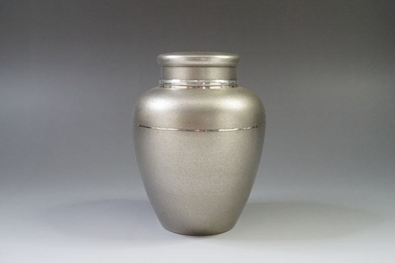 A64◇さつま朝日堂製 錫製茶心壷 重量548g 高12.4cm 松に桜島図茶心壺 