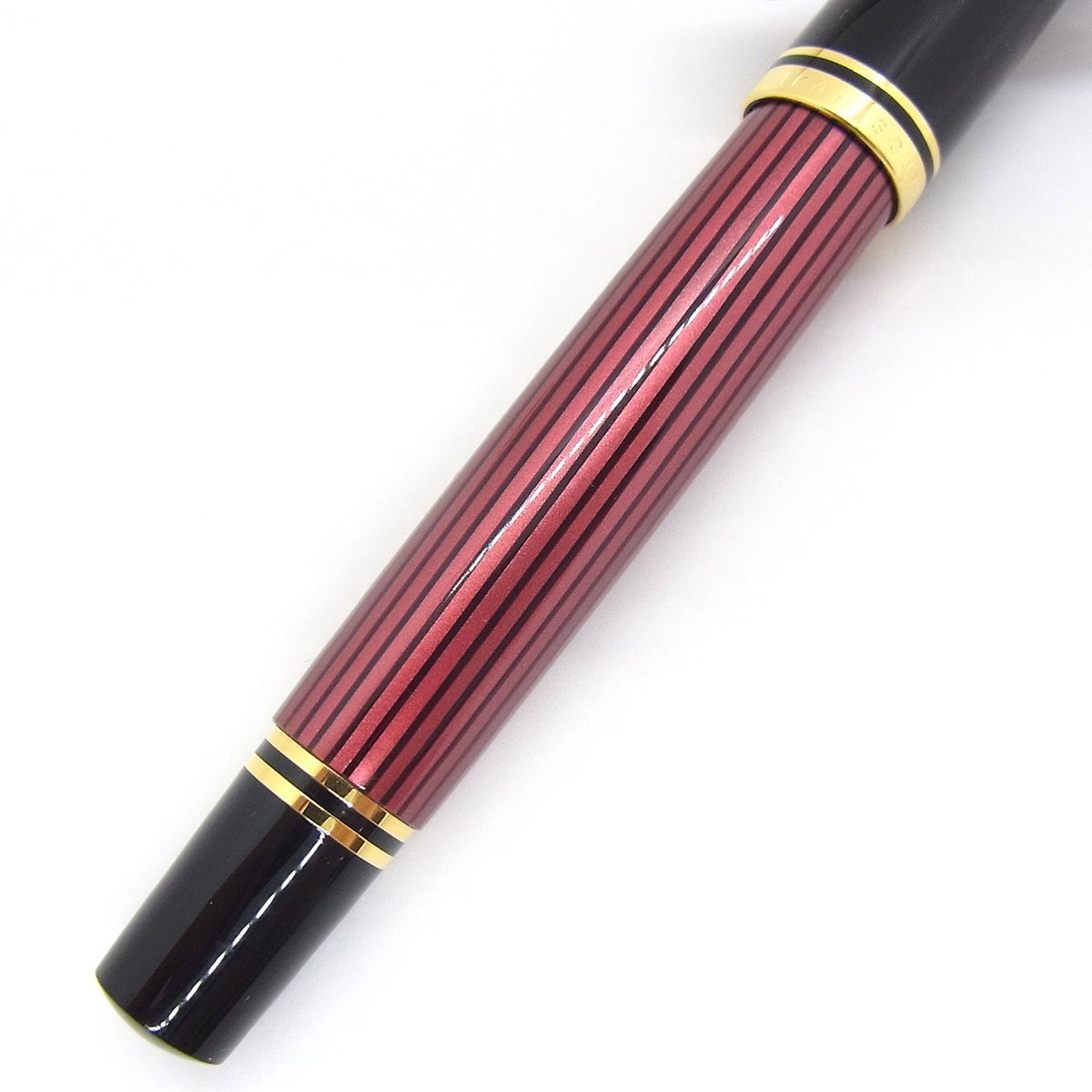 Pelikan 万年筆 赤⁄黒 新品 箱付きM400 Pelikan 万年筆 赤⁄黒 新品 箱