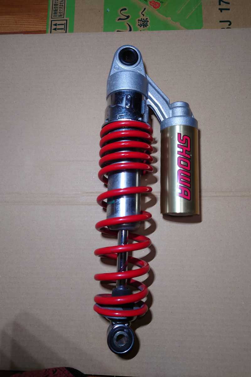 CB400SF NC42 NC39 リアサスペンション XJR400R ゼファー400 ZRX400 GSX400 インパルス バリオス2 純正 OHLINS SHOWA リアサス 400
