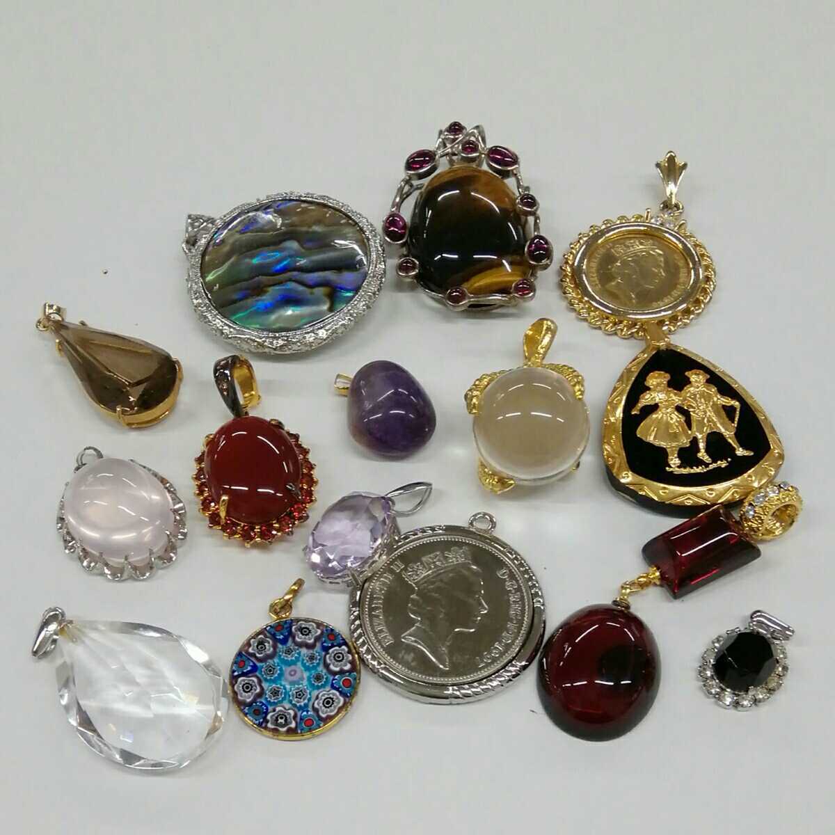 ●ハ6574S◎天然石　コインモチーフなど　デザインいろいろ　ペンダントトップ　まとめて◎送料込み◎　　 