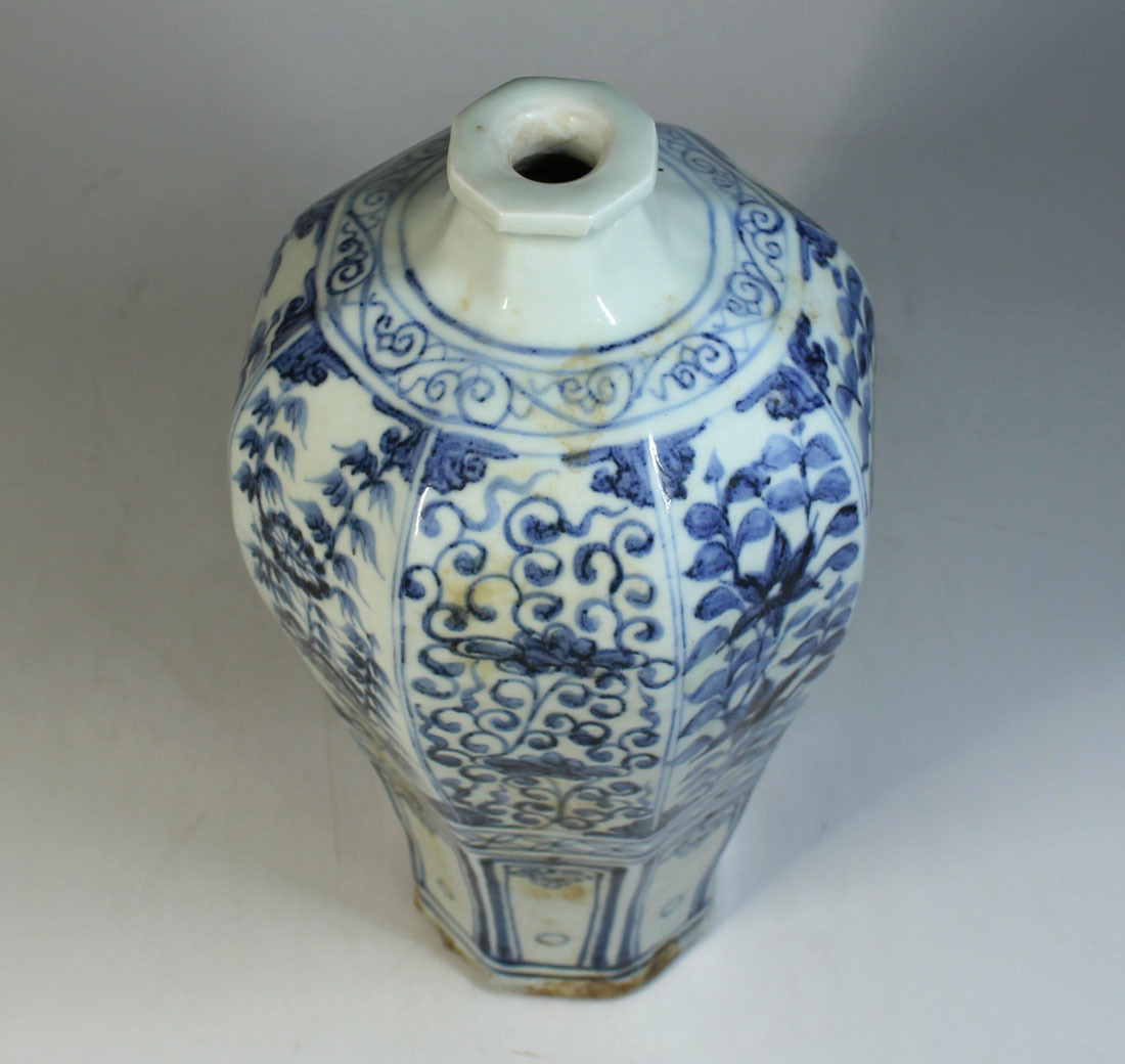 景徳鎮窯 花瓶  時代物　陶磁器 中国古玩 唐物 青花 骨董品 収蔵品 景徳鎮窯 花瓶 時代物 陶磁器 中国古玩 唐物 青花 骨董品23cm 【公式通販】
