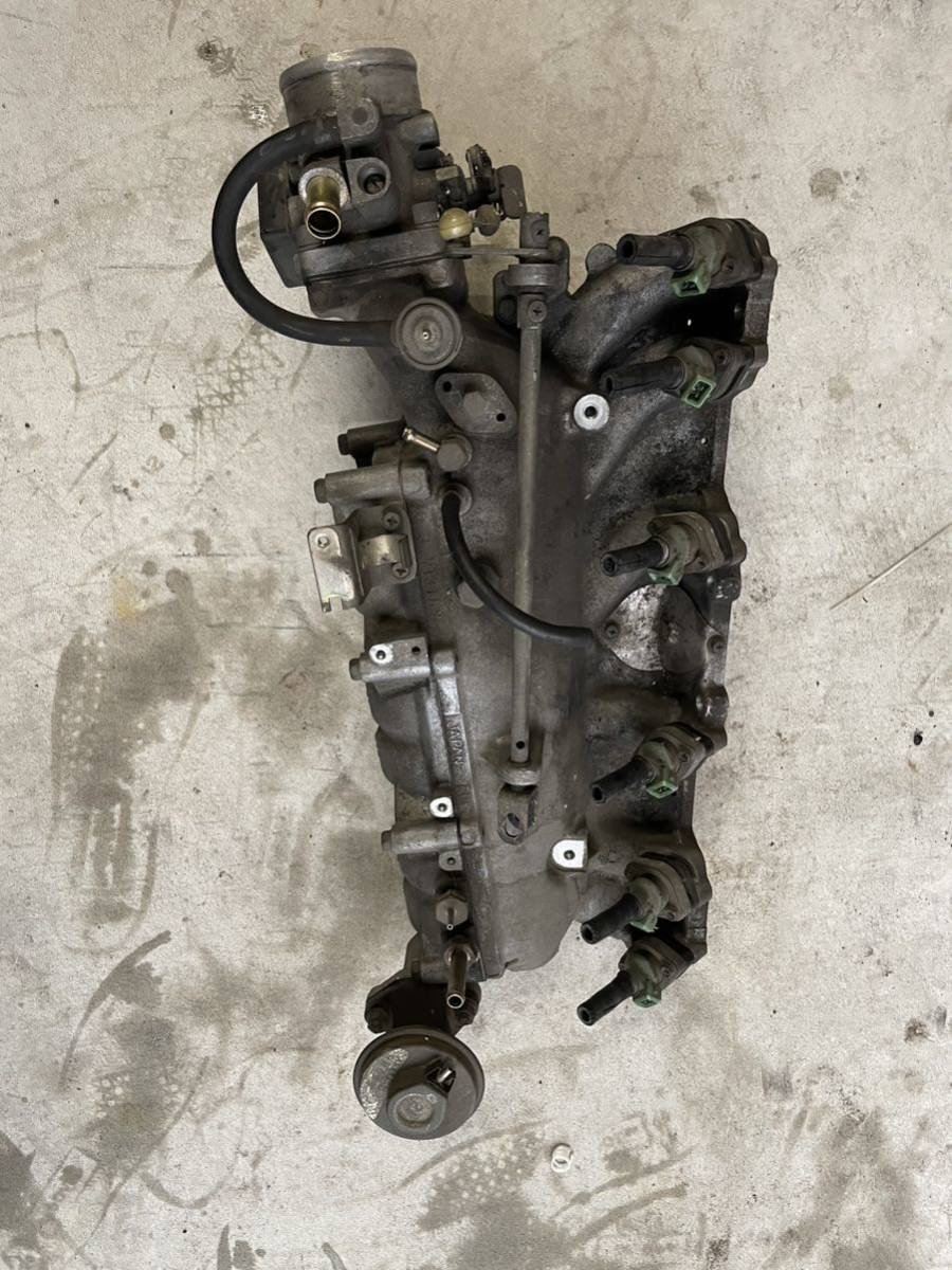 スカイラインジャパン　インマニ　インジェクション　L型エンジン L20 日産旧車