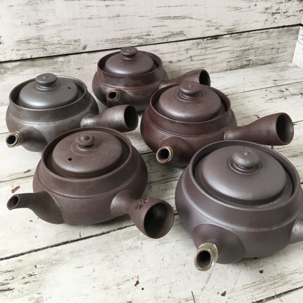 【人気定番，定番人気】 6A 優雅な陶器 急須 5点 セット 商品説明必読 桜 茶器 茶道具 煎茶道具 置物 陶器 陶磁器 蔵出し お宝 珍品 1000~(その他)｜売買されたオークション情報、yahooの商品情報をアーカイブ公開 - オー 陶磁一般