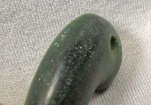 古墳期 超濃い翠色の 良質翡翠製 コの字形勾玉 検 須恵器翡翠勾玉弥生