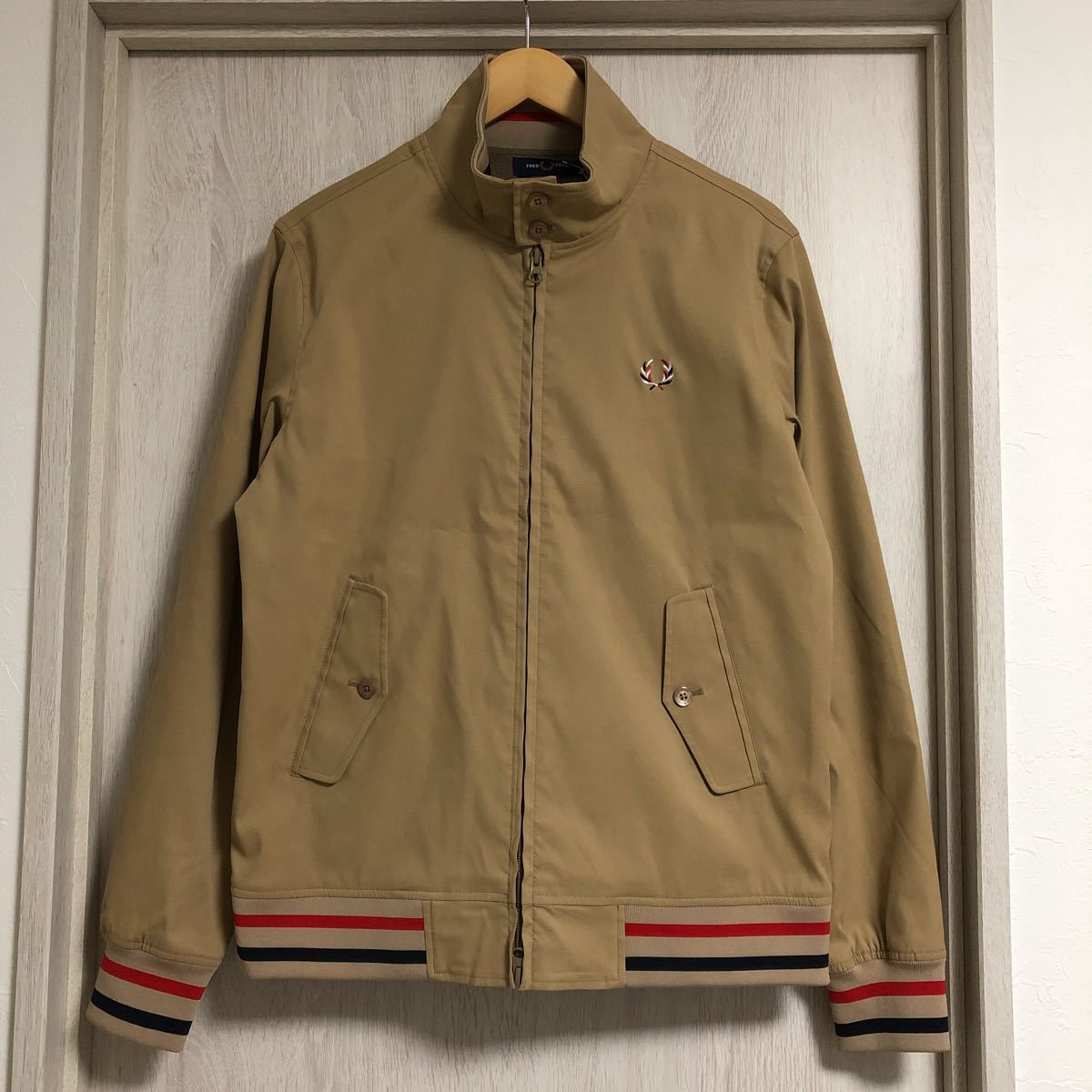 k) FRED PERRY フレッドペリー スイングトップ ジャケット ベージュ 