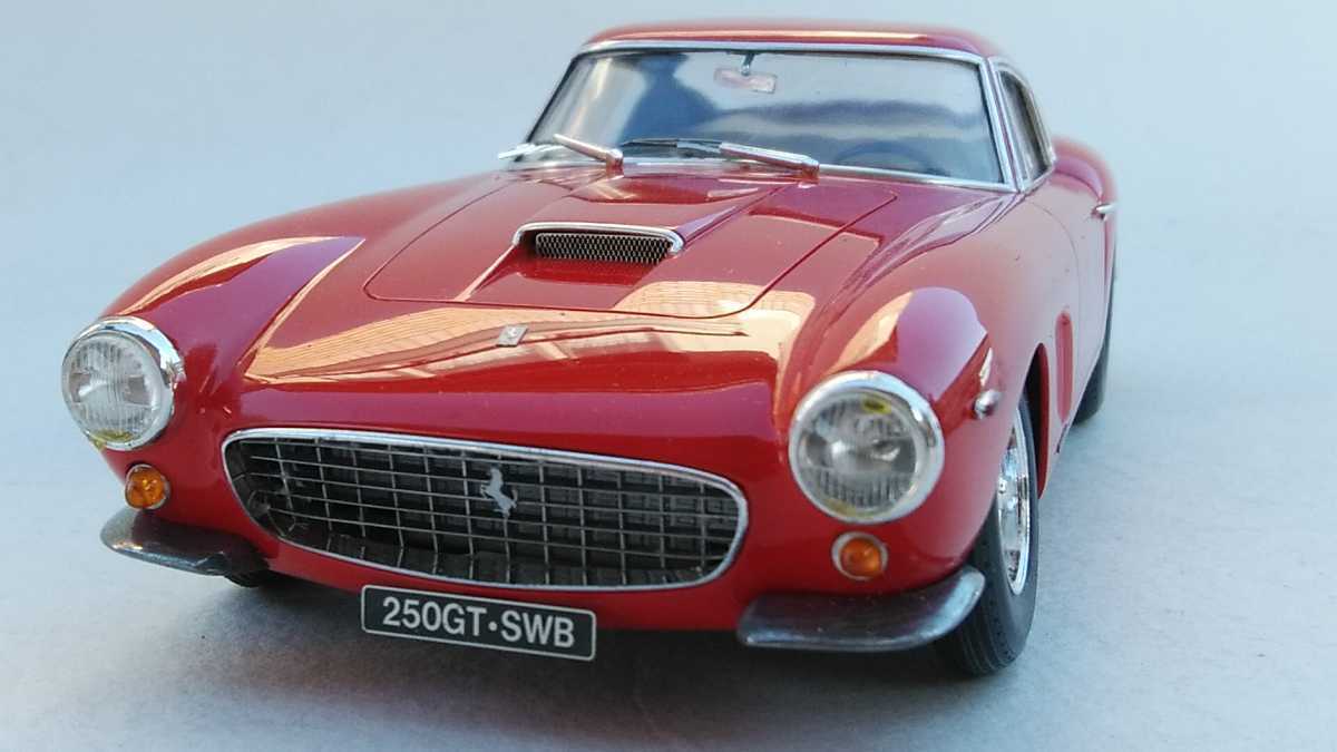 絶版1⁄24 グンゼ ハイテックモデル フェラーリ 250GT SWB② グンゼ産業