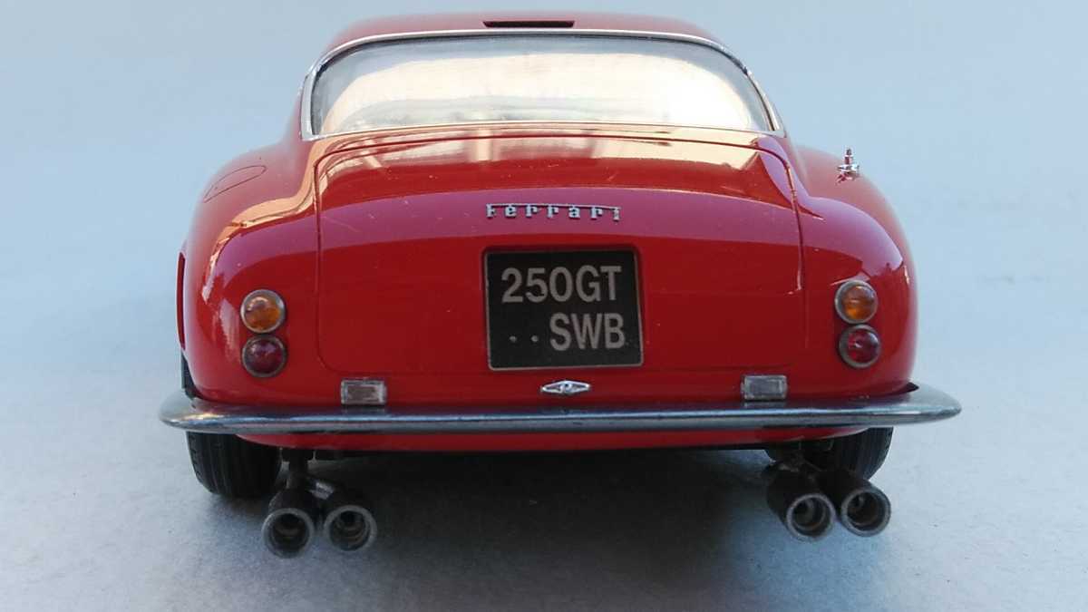 グンゼ産業 ハイテク フェラーリー 250GT SWB 1/24 1⁄24 フェラーリ