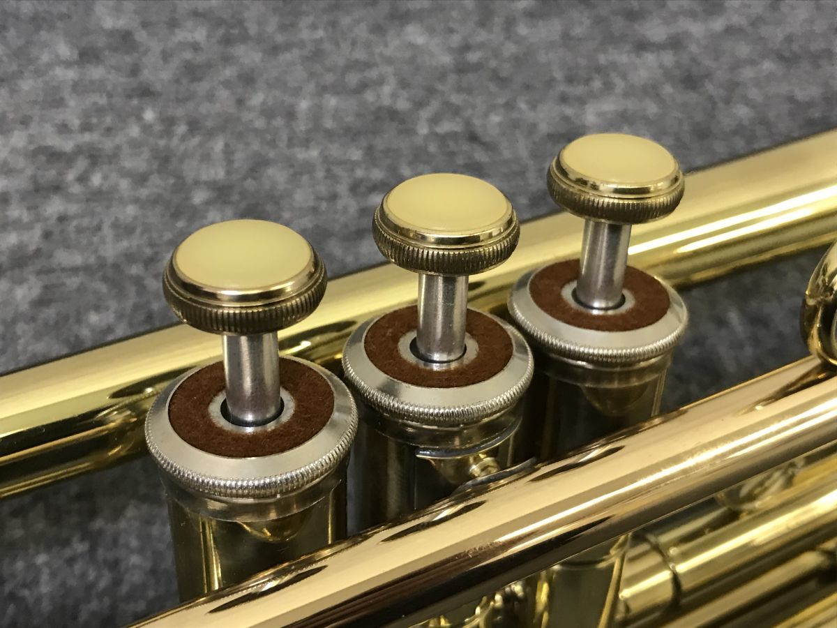 デ*ポ様 【ジャンク品】YTR236 ヤマハトランペット ゴールド ケース付き 大得価，定番人気 Y013-I48-27 YAMAHA ヤマハ トランペット YTR-236