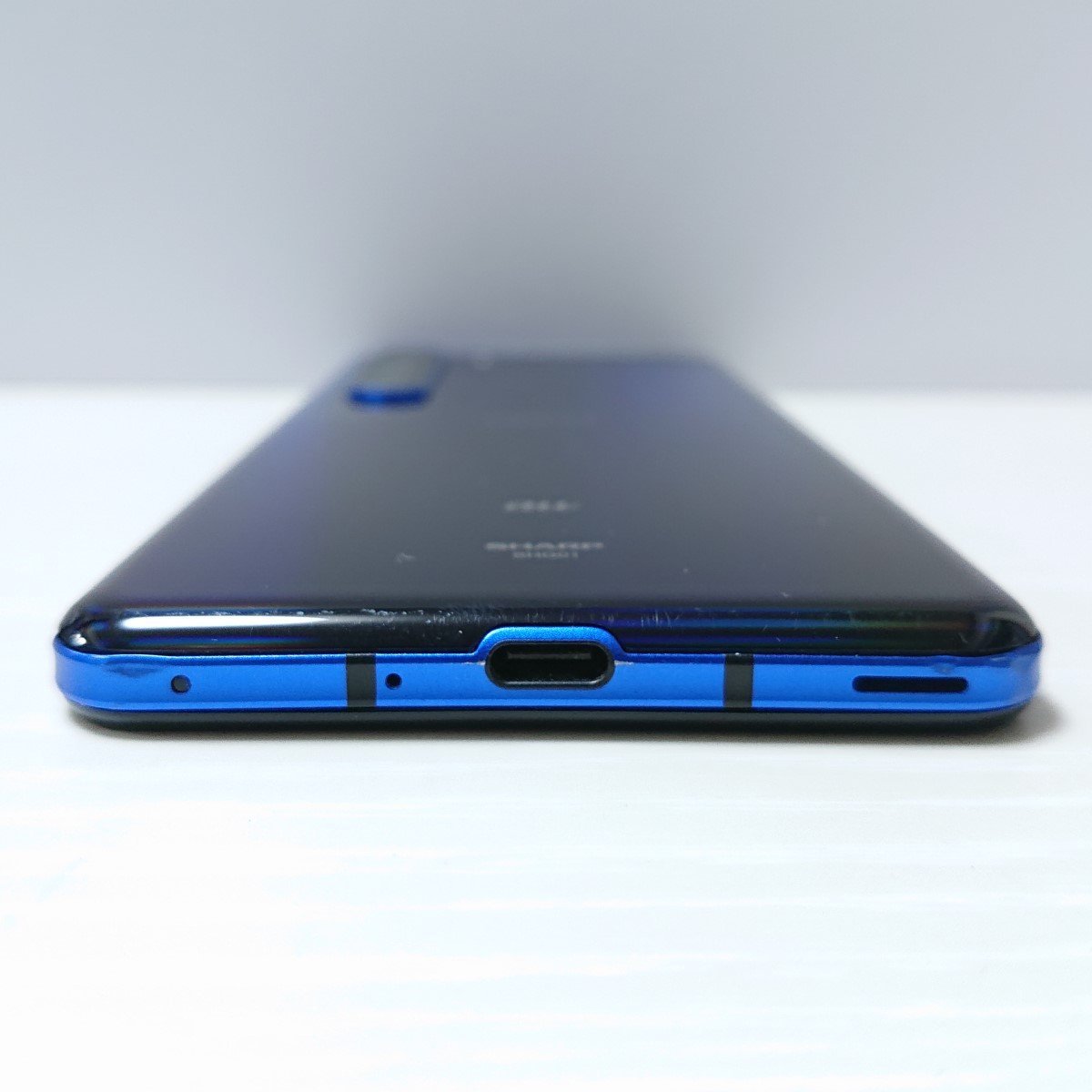 ☆【26840WM】 ジャンク au SHG01 SHARP AQUOS R5G アースブルー SIM