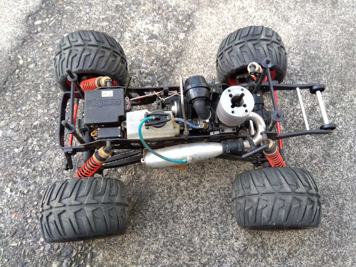 京商　KYOSHO 1/8 マッドフォースクルーザー　エンジンラジコン 