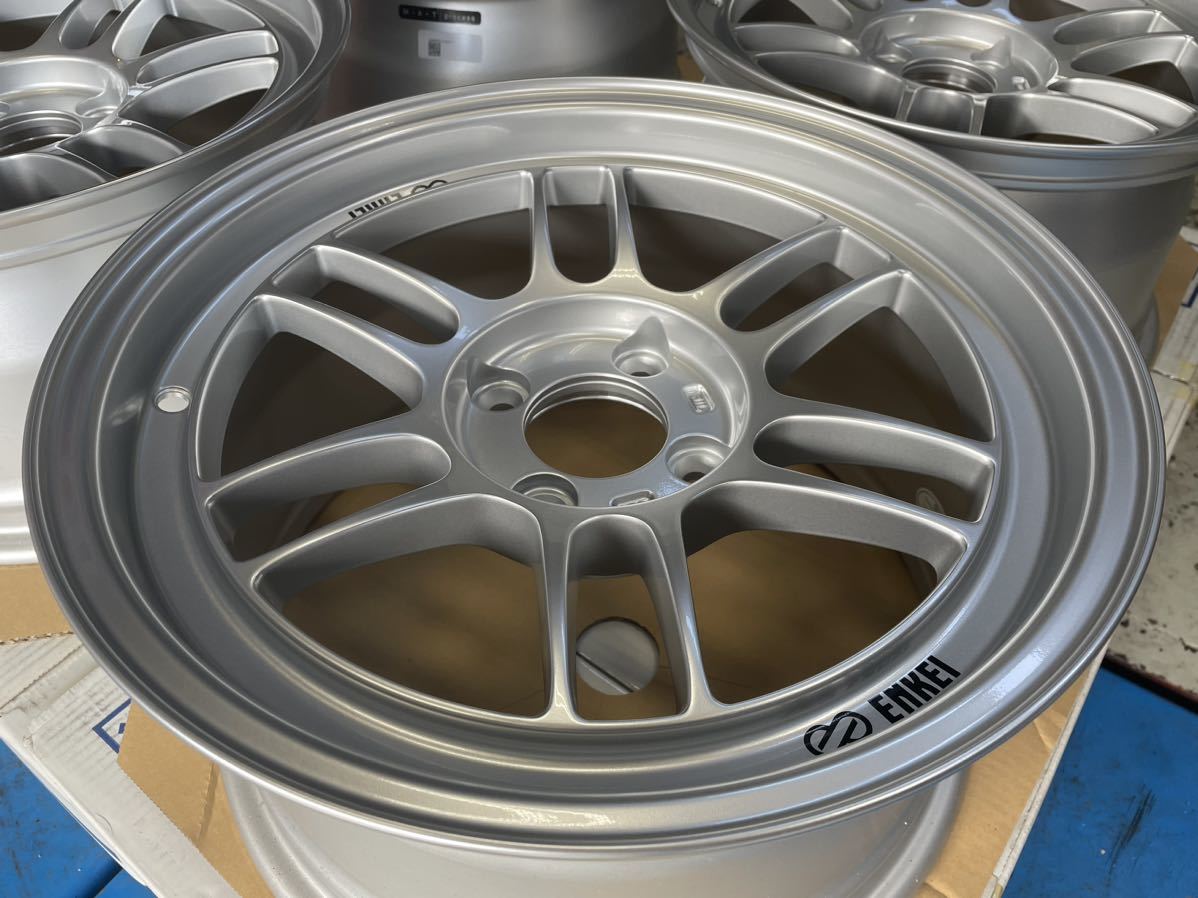 enkei rpf1 rs 15インチ8J＋28 細かっ 2本
