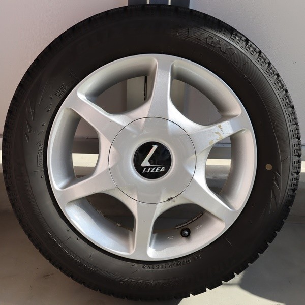LIZEA 13インチアルミ 4H100，110，114.3mm 4・1/2J+42 2019年製 ブリヂストン BLIZZAK VRX 155/65R13 スタッドレスタイヤ 4本セット 2026年最新Yahoo!オークション -ディッシュ 114.3の中古品
