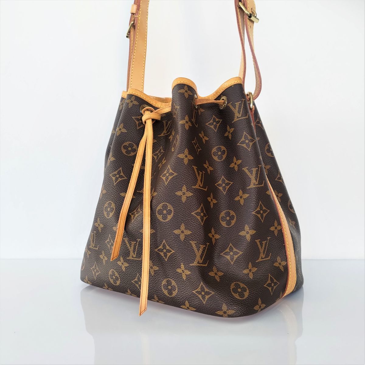 Louis Vuitton ルイヴィトン モノグラム プチノエ M40818の買取実績