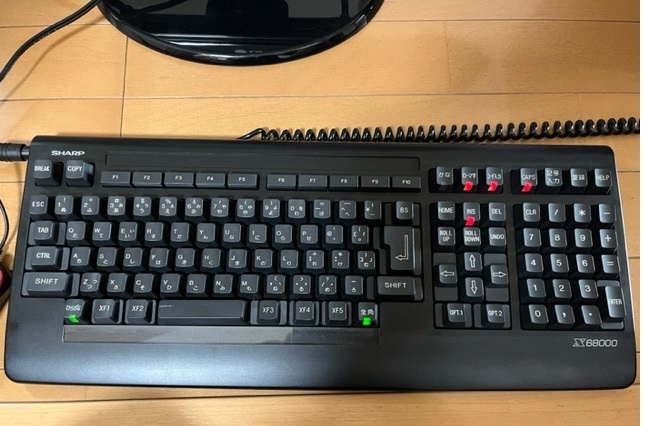 SHARP X68000（初代CZ-600C 黒）本体＋キーボード＋「スターウォーズ