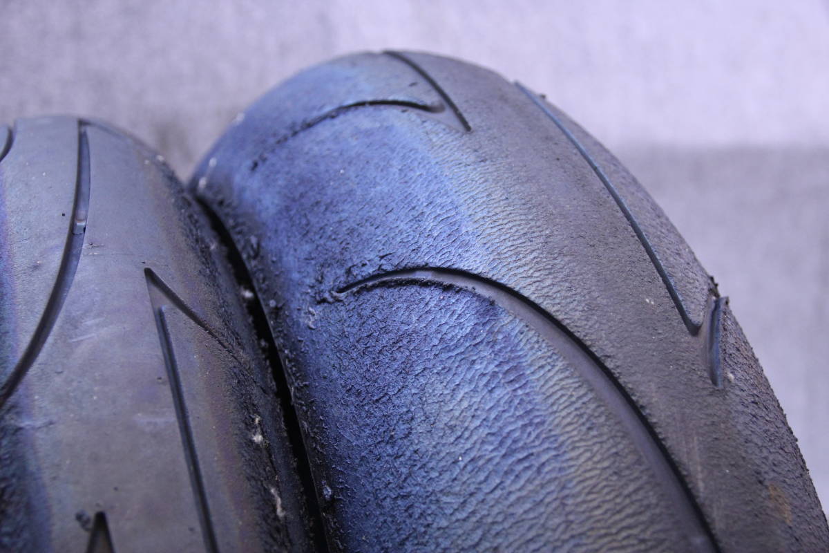 新品未使用 ダンロップ　D213GP 120/70ZR17 200/60ZR17 ダンロップ その2 DUNLOP D213GP PRO-1 PRO-2 120/70ZR17 200/60ZR17