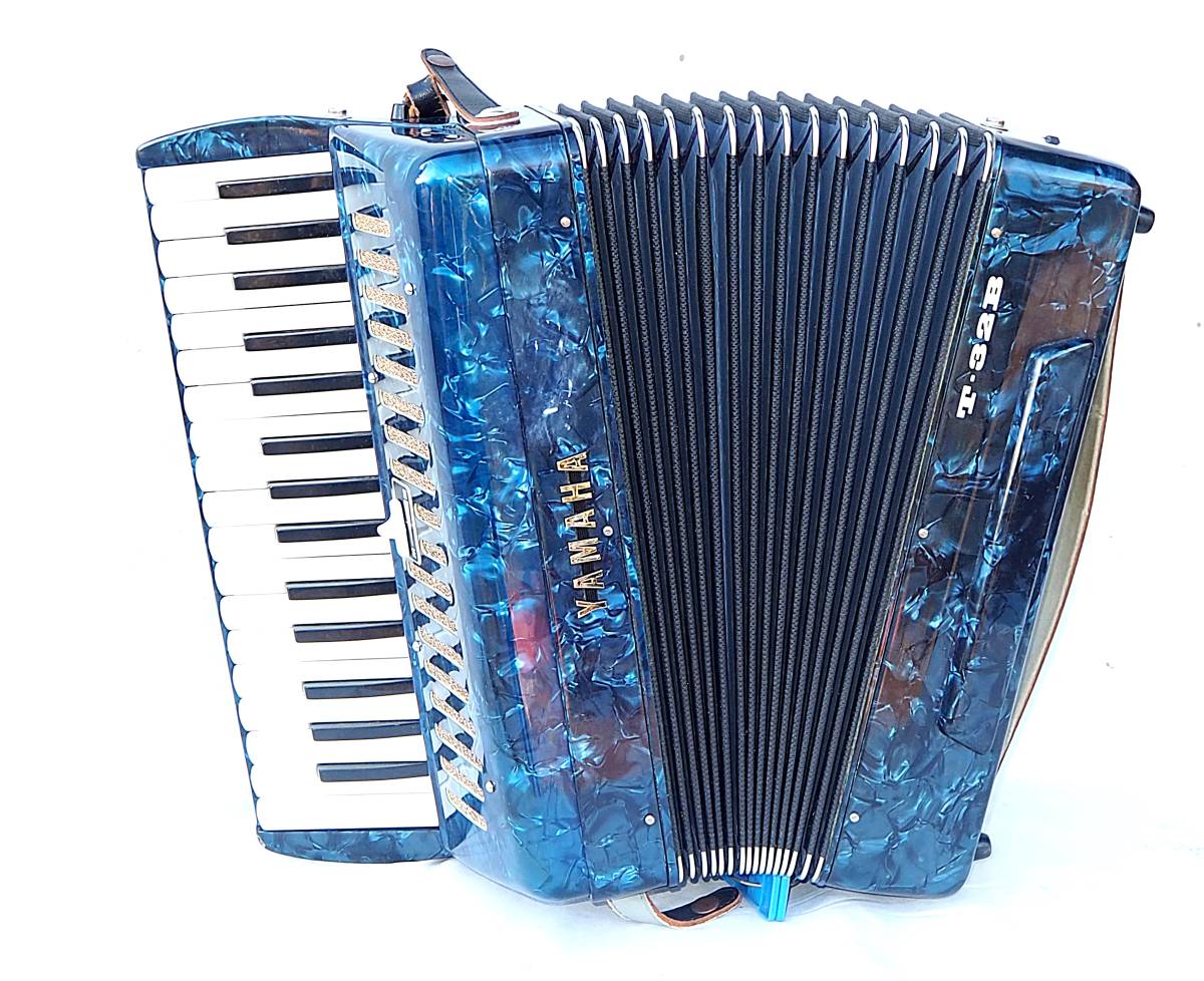 YAMAHA アコーデオン アコーディオン 32鍵盤 テナー 中古美品