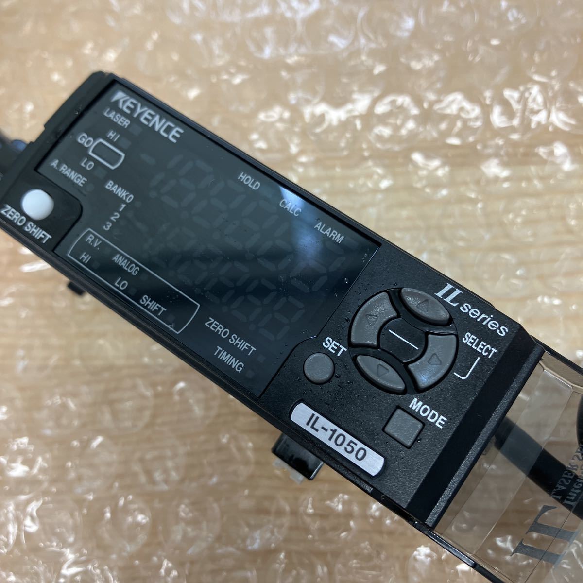 KEYENCE キーエンス IL-1050 CMOSレーザアプリセンサアンプ子機 IL 