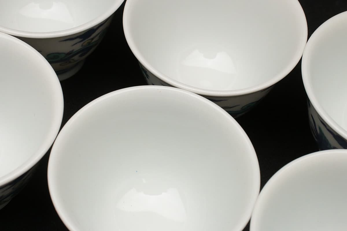 EI023 【平安 瑞光 造】大明成化年製 青華色絵雲龍文煎茶碗 六客・青花 