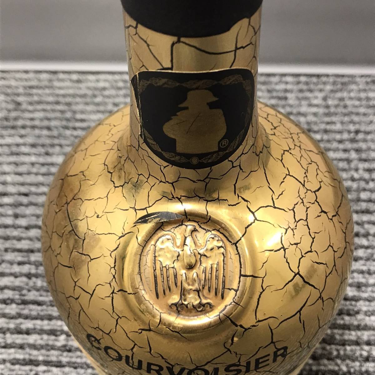 Courvoisier ナポレオン コニャック 700ml 海外で買 【未開栓】COURVOISIER ナポレオン NAPOLEON コニャック