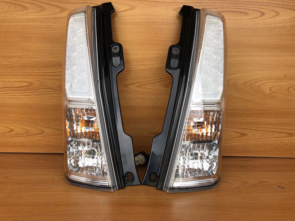 MH34S ワゴンR　純正LED クリアテール　左右セット スズキワゴンR【MH34S】LEDテールランプ右左セット純正中古品