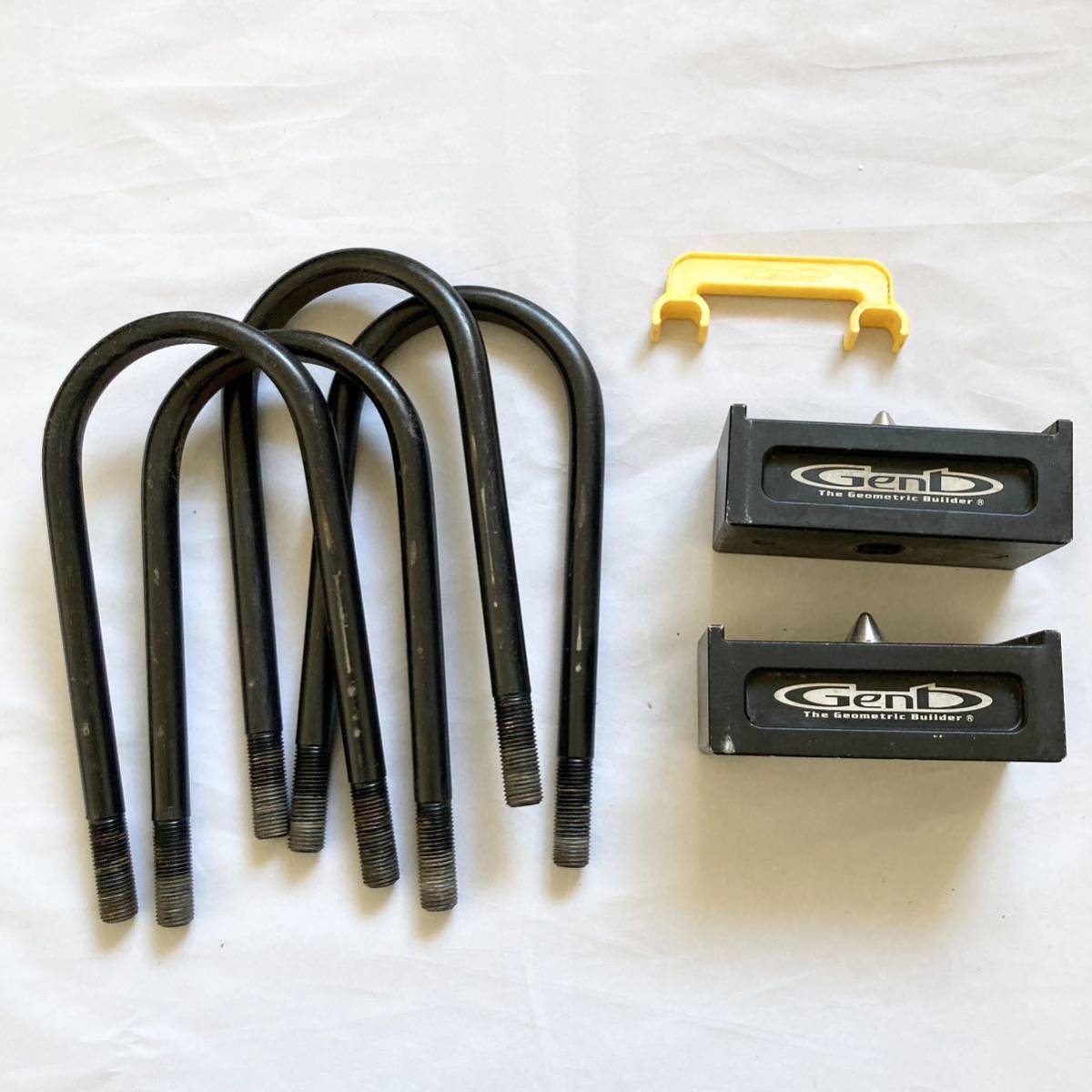 【送料無料】Genb 玄武 1.5インチ 37.5㎜ ローダウンブロック ゲンブ ハイエース/レジアスエース 200系用