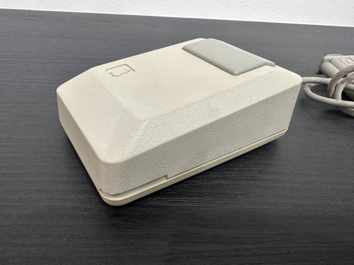 希少・美品 Apple Macintosh Plus用マウス M0100 希少・美品 Apple
