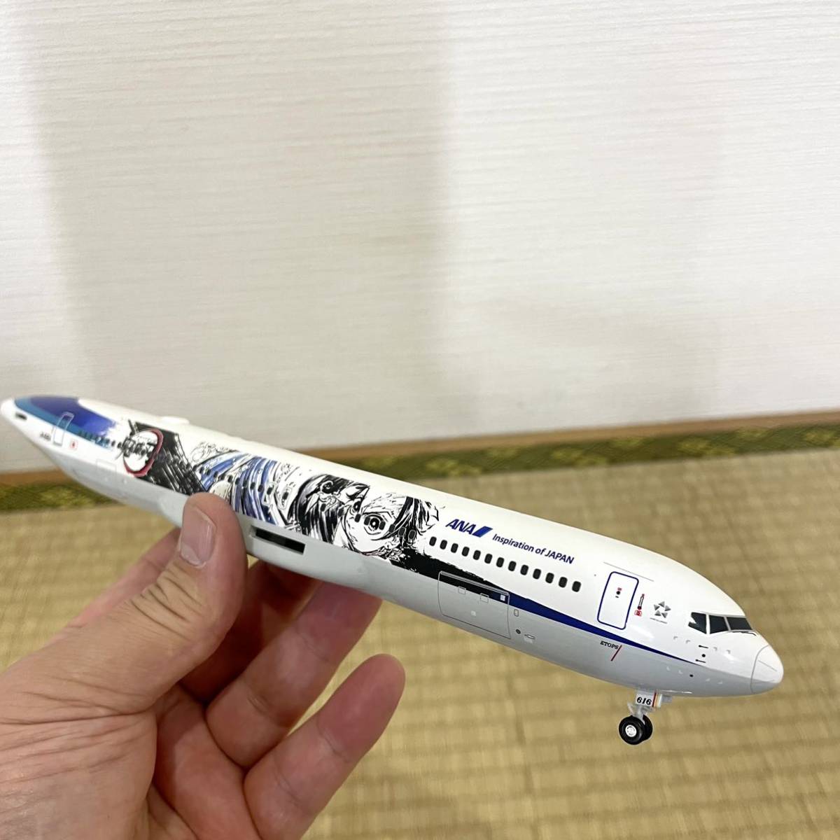 ANA鬼滅の刃 じぇっと弍Boeing 767-300ER 1:200 ANA