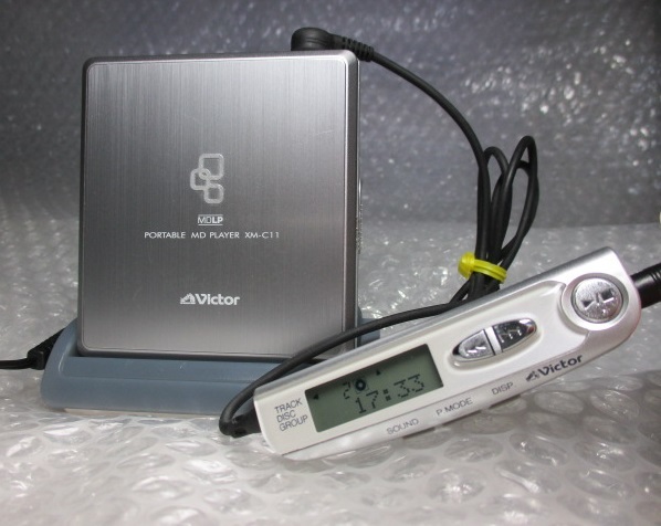◇動作品 Victor ビクター ポータブルMDプレーヤー XM-C11-S