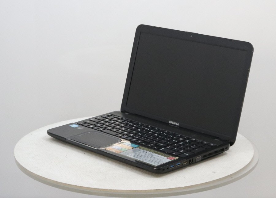 TOSHIBA PT55258GBHBD dynabook T552/58GBD 4GB□現状品 東芝