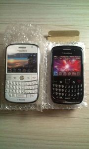 [ドコモ] ブラックベリー 9000 白 9300 黒 未使用[モックアップ]_1