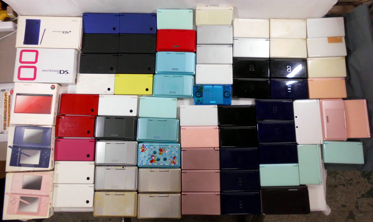 0A3F2　[ジャンク] NINTENDO/任天堂　DS各種本体69台セット　DS/DS Lite/DSi/DSiLL/3DSLL　ニンテンドー