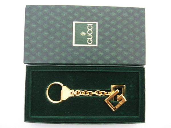  GUCCI グッチ GG キーリング キーホルダー ロック GGチャーム ゴールドベース 箱入り 管理番号L26597YER-230215-50-3(グッチ)｜売買されたオークション情報、yahooの商品情報をアーカイブ公開 - オーク グッチ