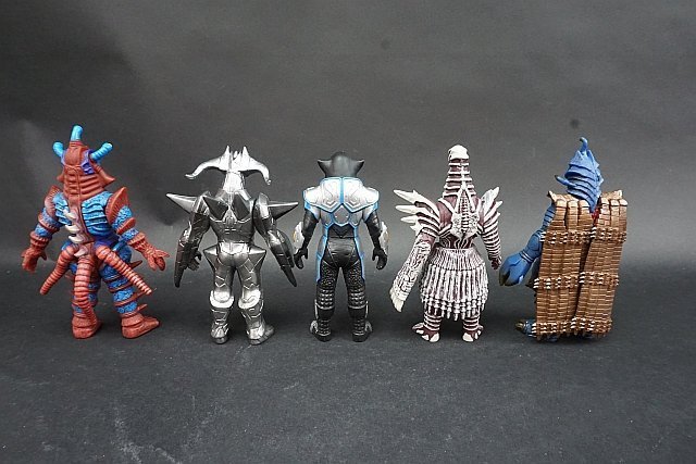 ☆ BANDAI バンダイ ウルトラゼロファイト ダークネスファイブセット