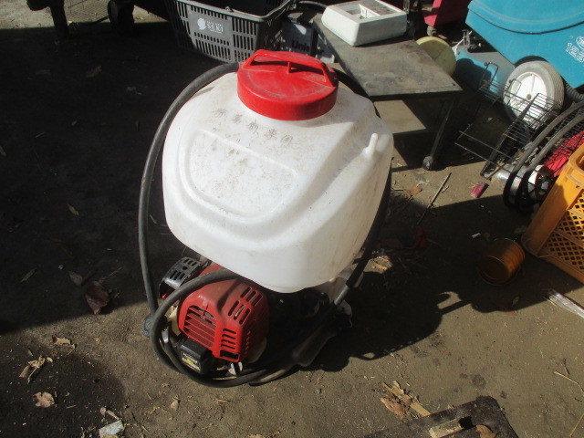 ロビン　背負い式　動力噴霧器