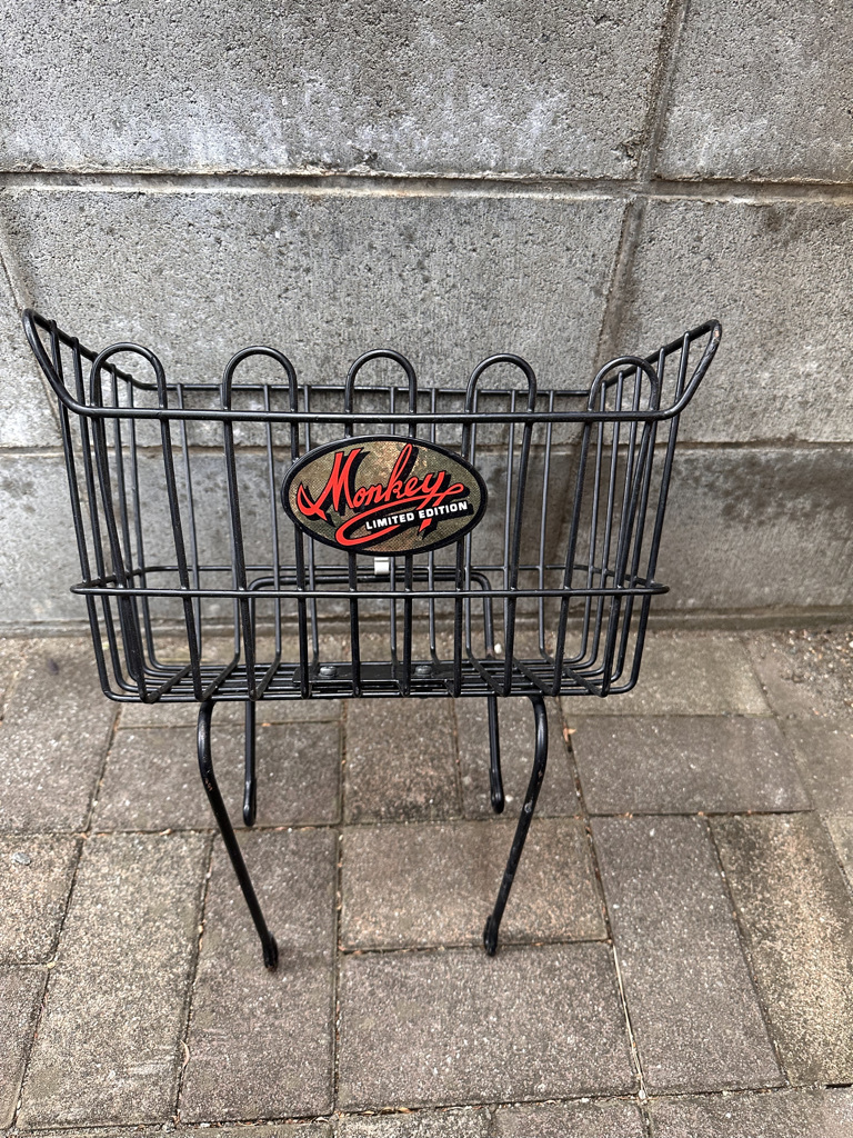 希少　モンキー　LIMITED EDITION カゴ