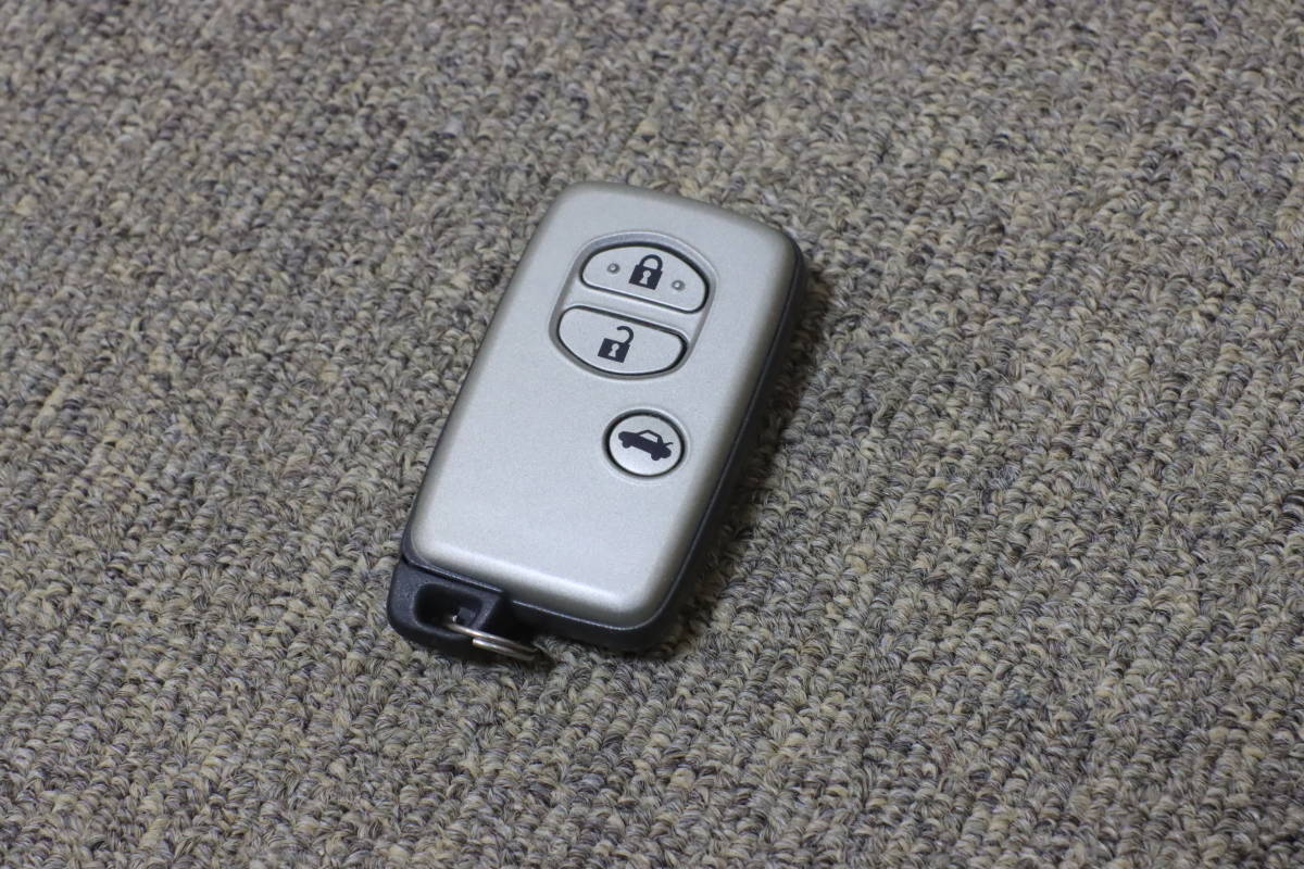 初期化可能 トヨタ スマートキー 3ボタン トランクボタン マークX