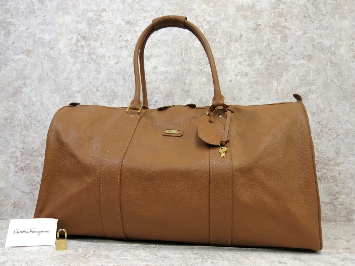 Salvatore フェラガモ Ferragamo レザー ショルダーバッグ Ferragamo 