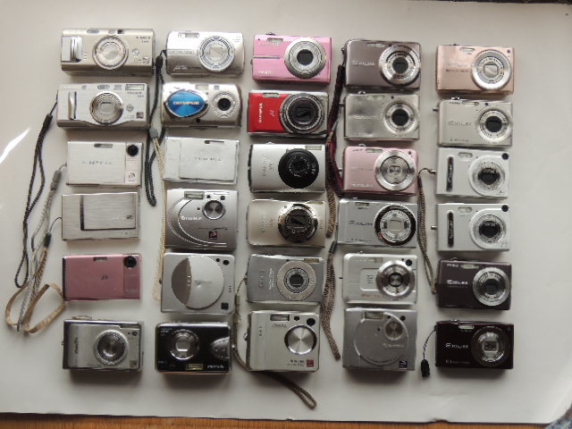 コンパクトデジカメ30台　FUJIFILM OLYMPUS CACIO CANON等　ジャンク品