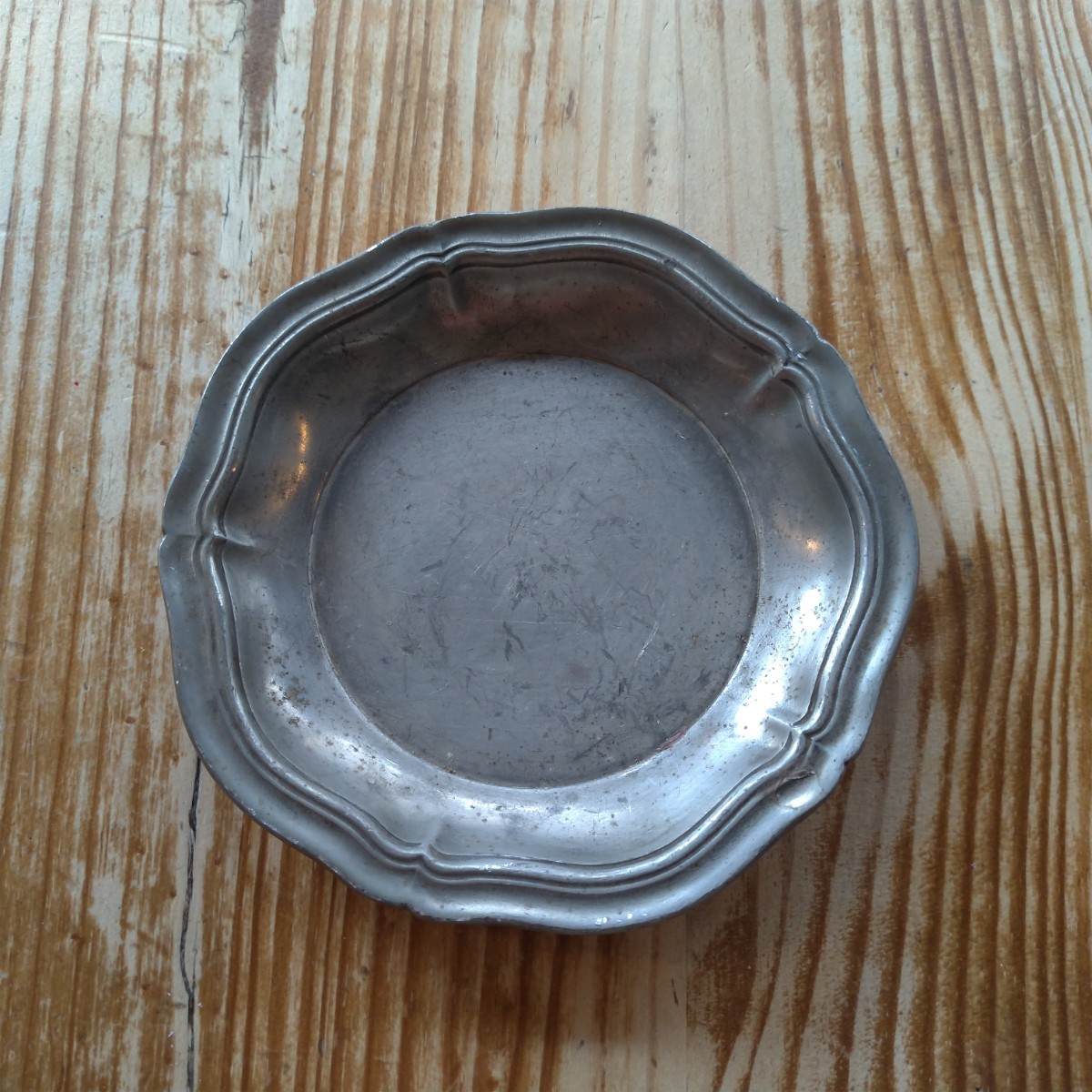 フランス製エタン(錫、ピューター) の入れ物