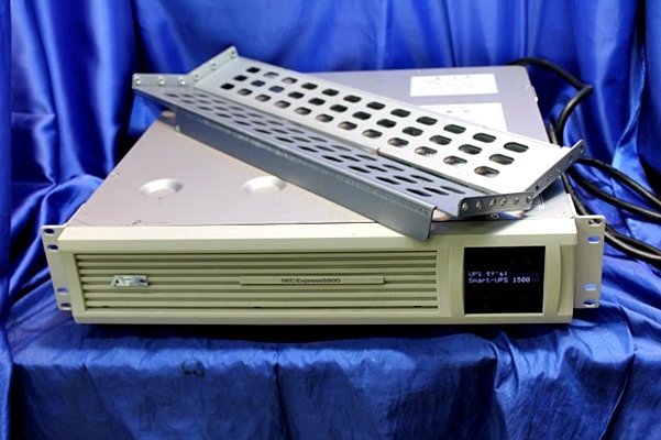 ◇NEWタイプ◇ NEC(APC) 無停電電源装置 ☆Smart-UPS 1500(NMT1500RMJ2